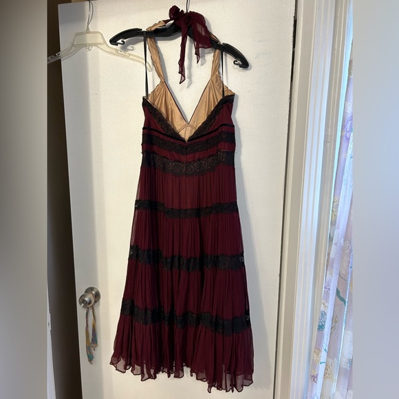 BCBG dress, size 6 - Picture 4 of 5